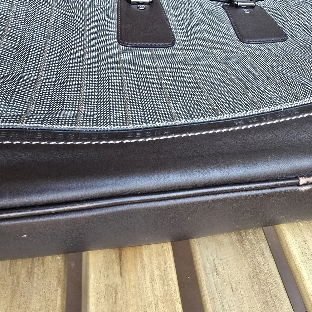 Emernegildo Zegna Elegant Black and Gray Men's Briefcase